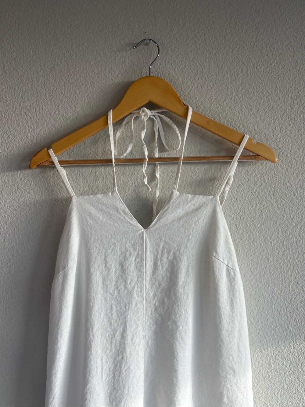 White Linen Summer Dress V-Neck Spaghetti Strap - Picture 4 of 9